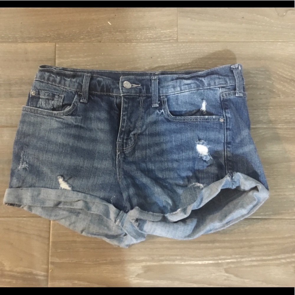 Distressed Old Navy Boyfriend Jean shorts size 8